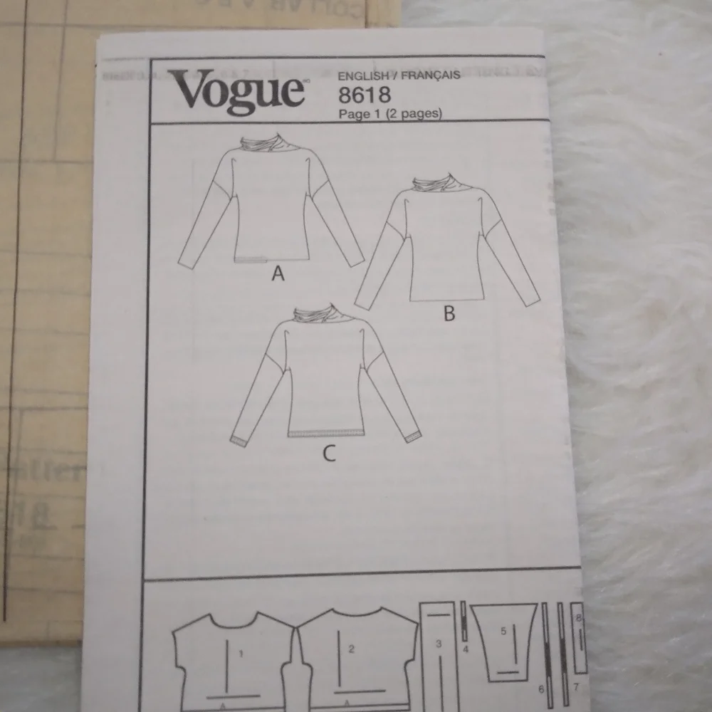 VOGUE V8618 Sz Xs-S-M Marcy Tilton Wearable Art Misses Top W/asymetrical Collar